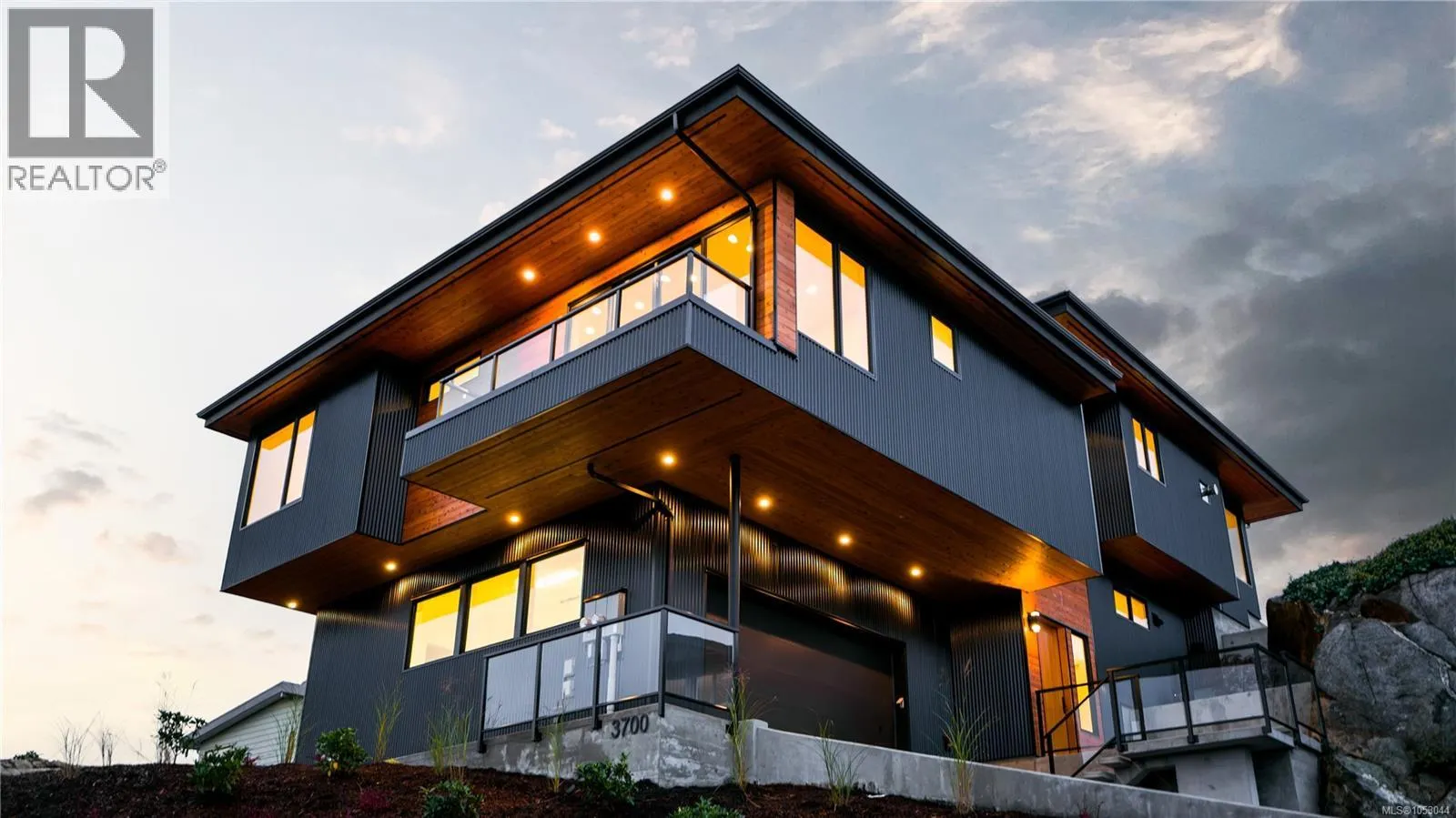 3700 Kootenay Pl