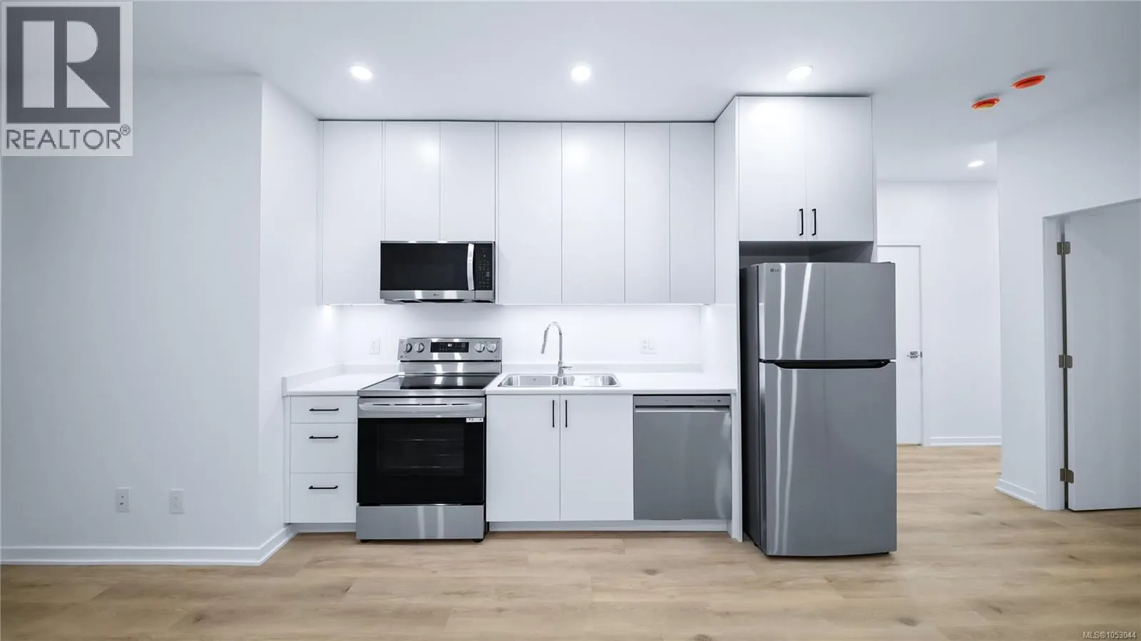3700 Kootenay Pl