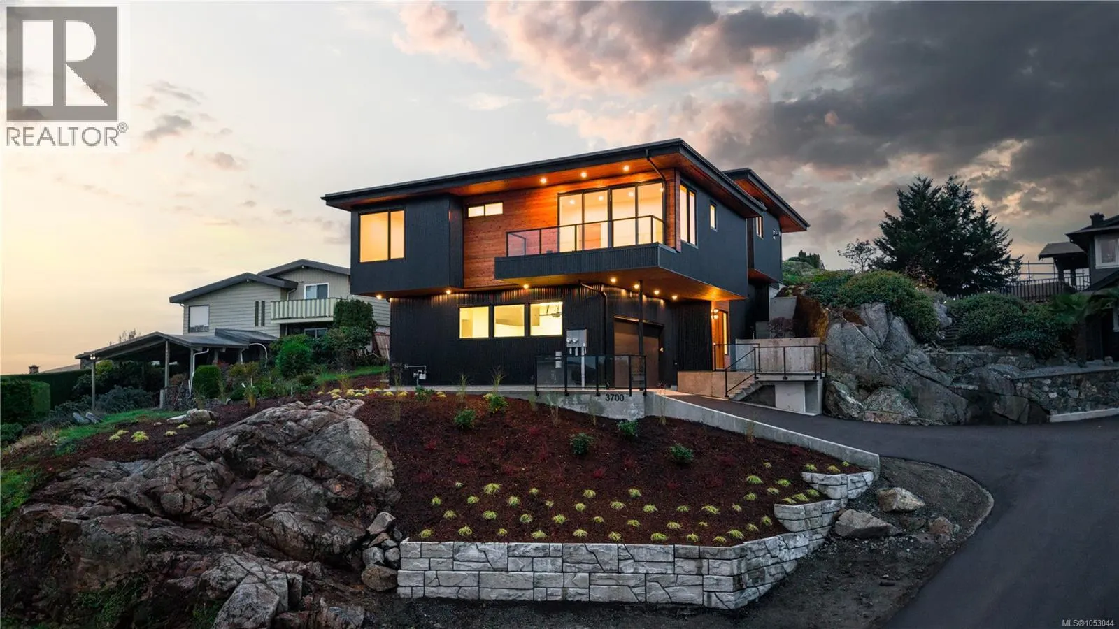 3700 Kootenay Pl