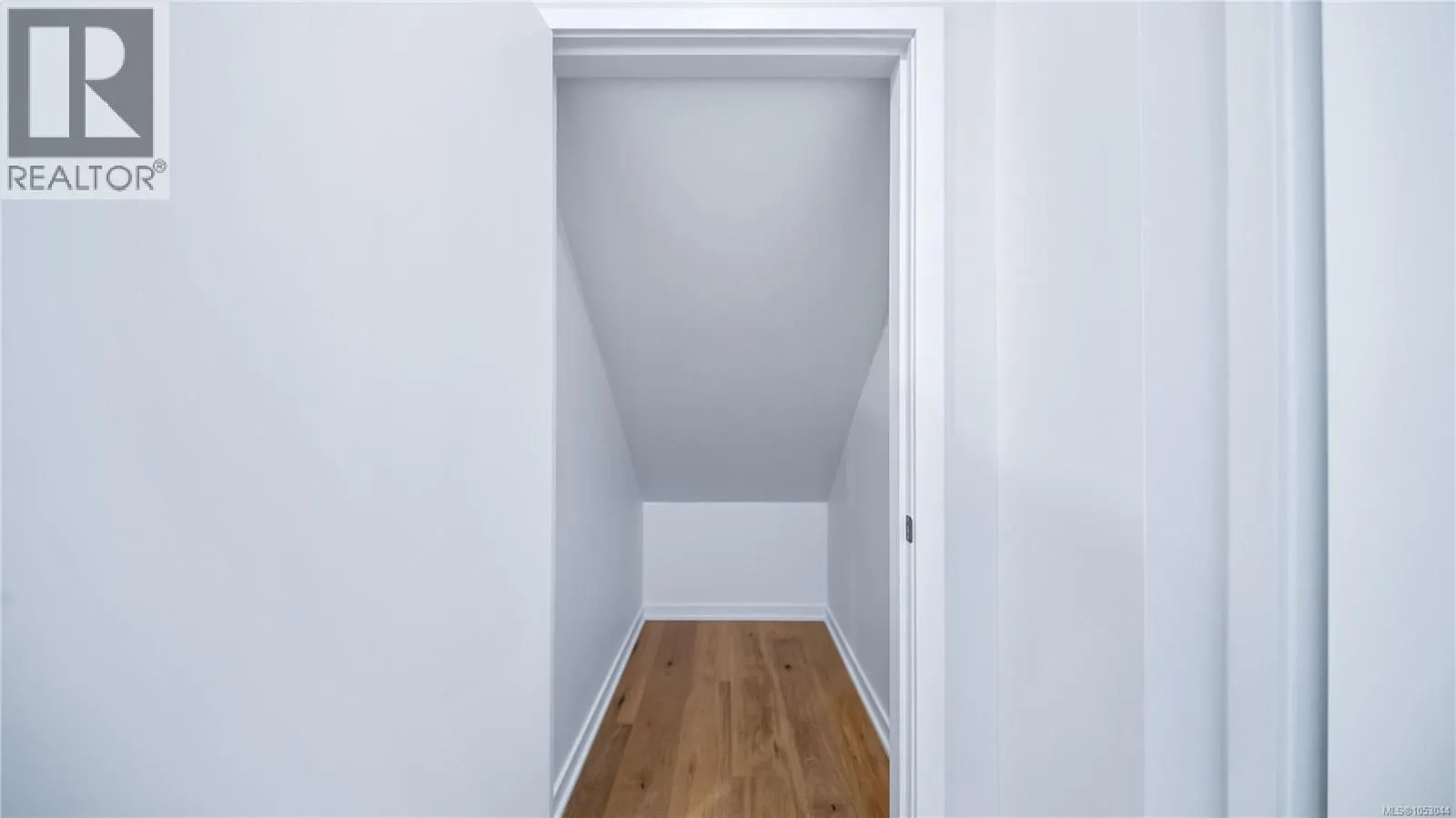3700 Kootenay Pl