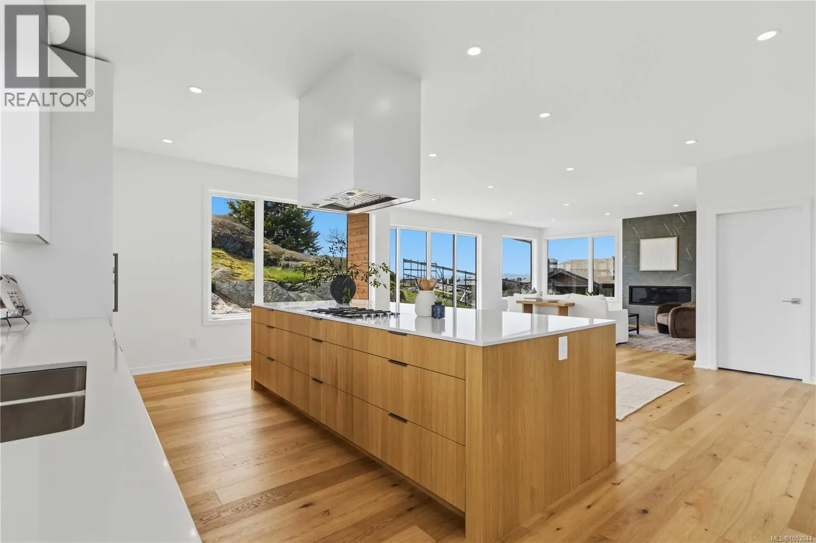 3700 Kootenay Pl