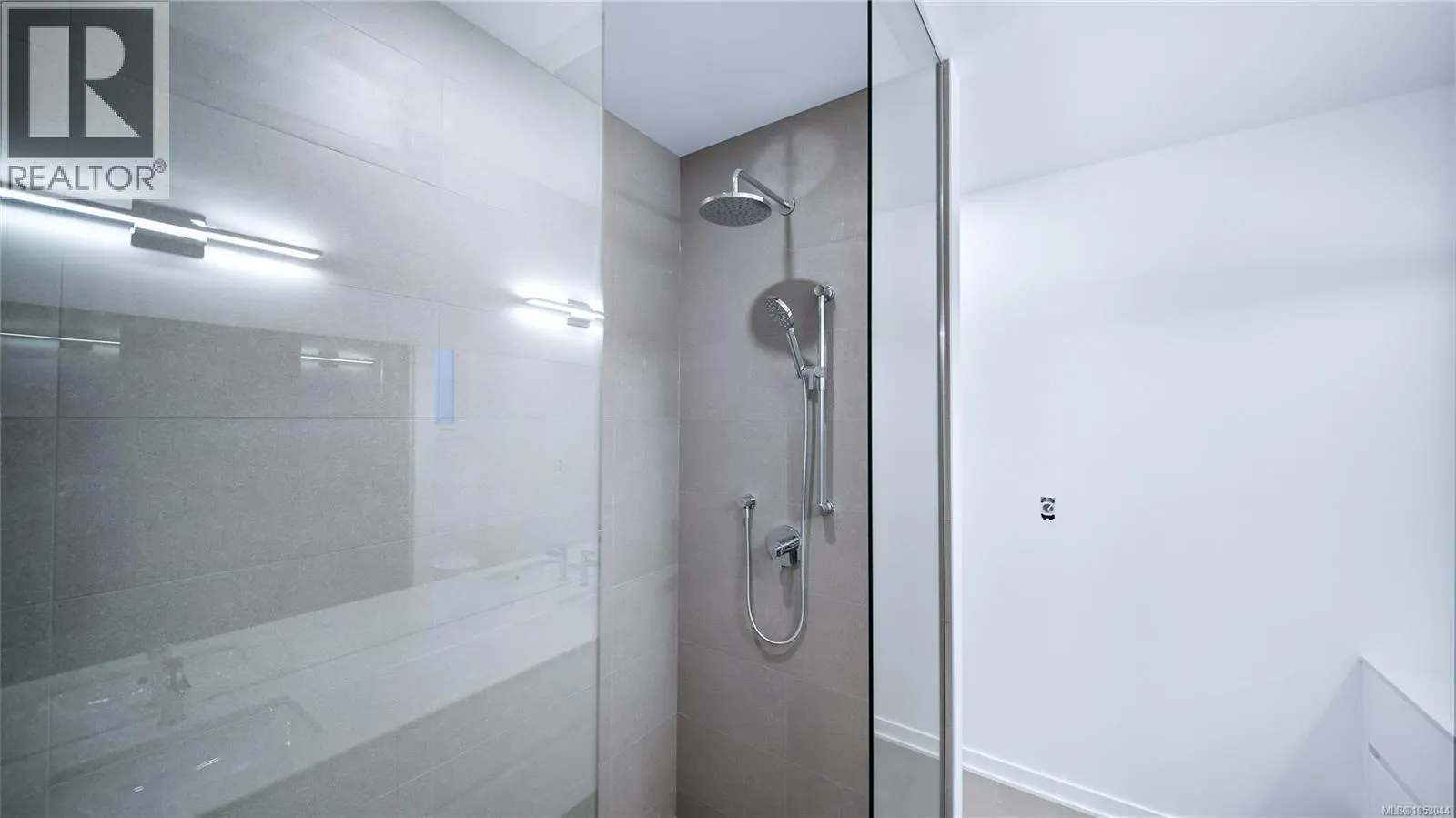 3700 Kootenay Pl