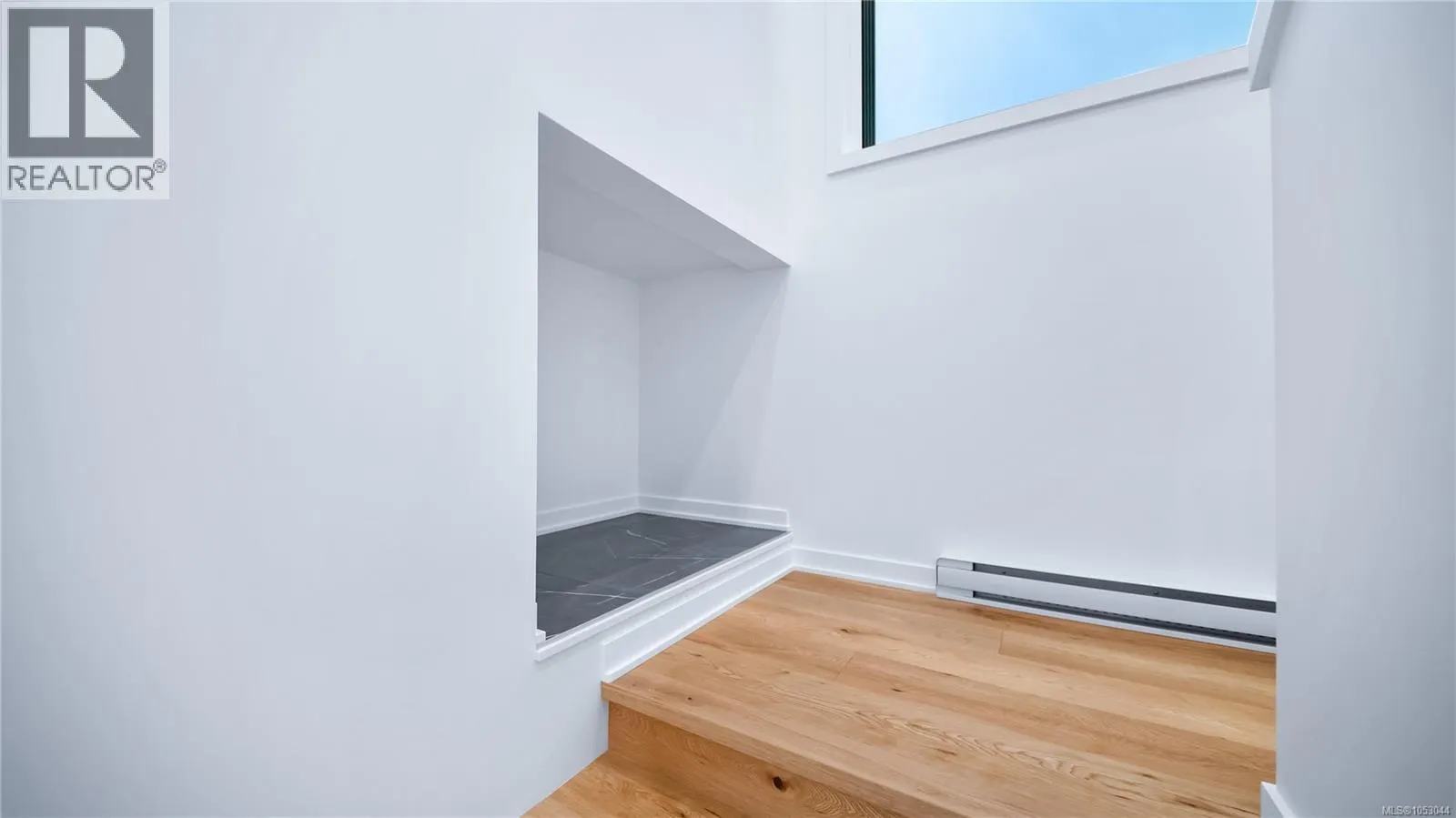 3700 Kootenay Pl