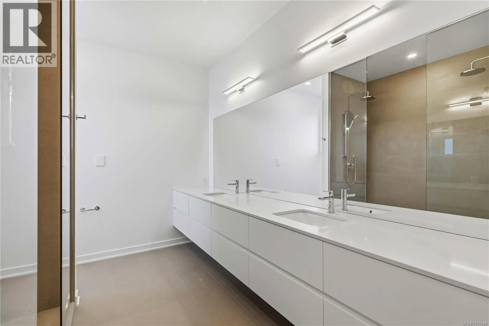 3700 Kootenay Pl