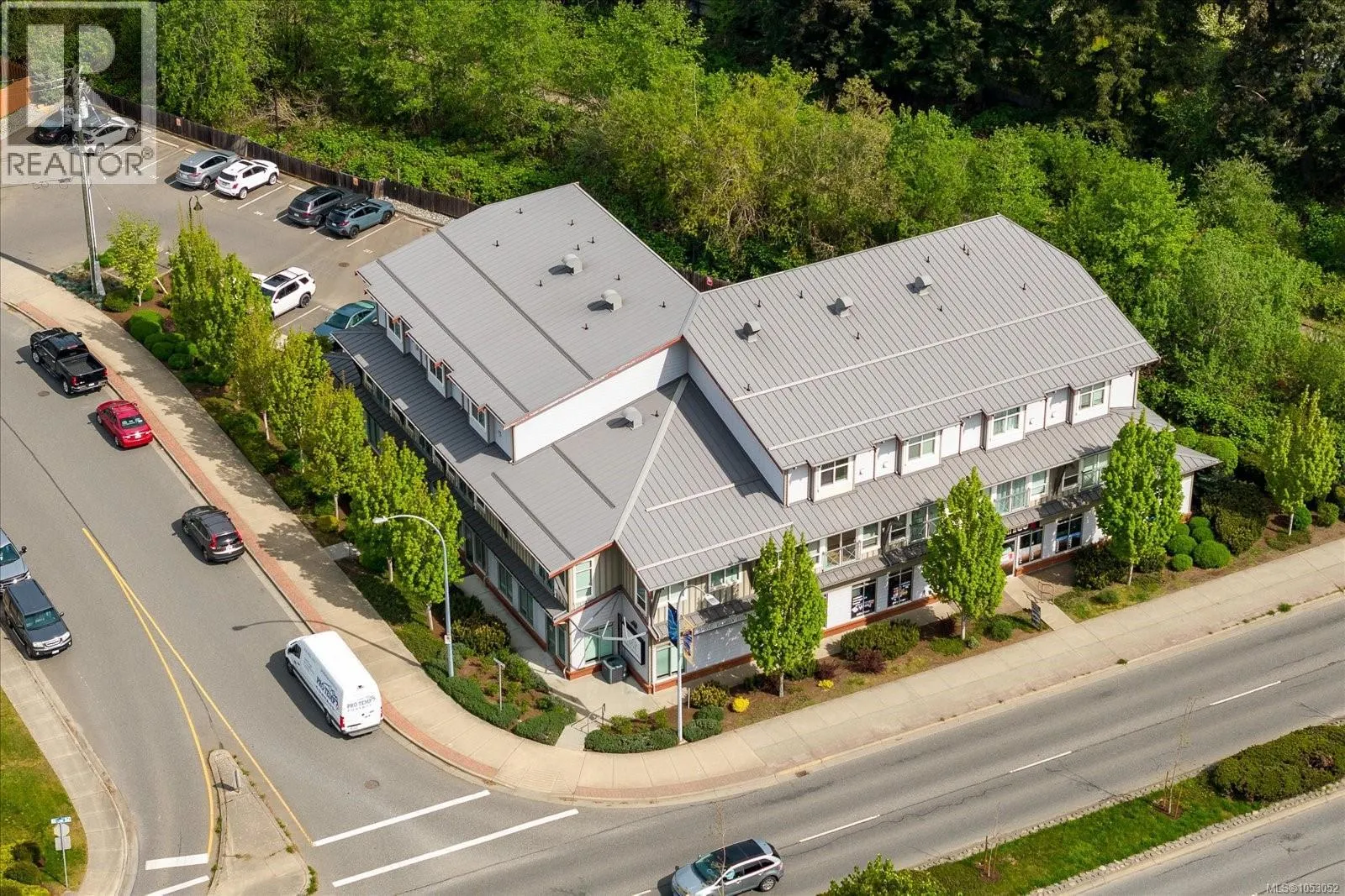 205 5170 Dunster Rd
