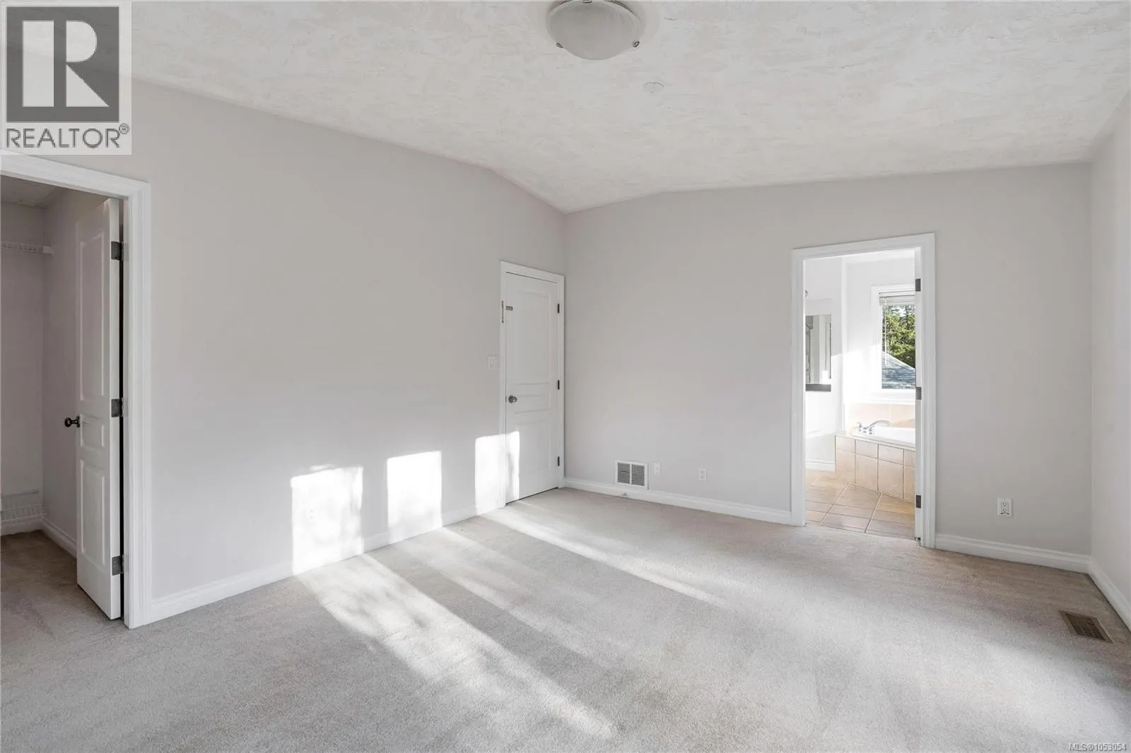 2426 Selwyn Rd