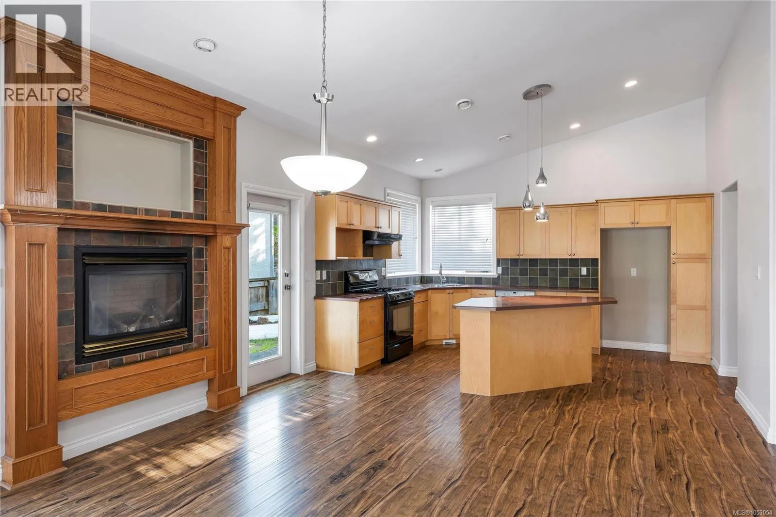 2426 Selwyn Rd