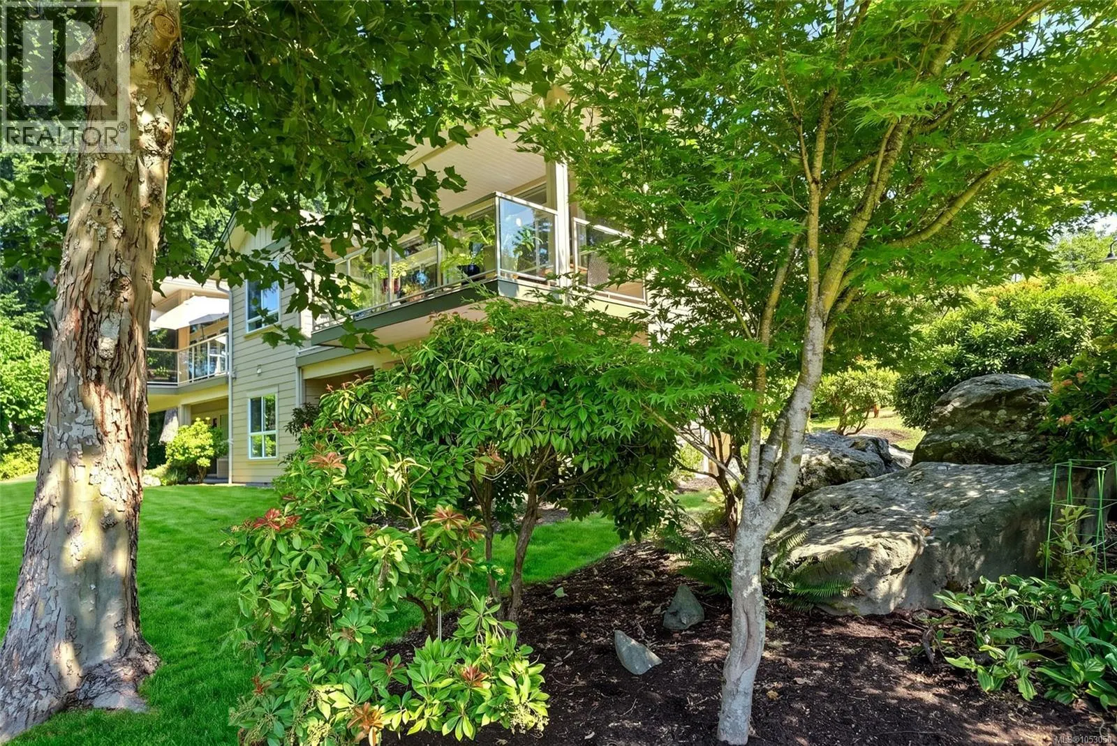 5790 Garnet Pl