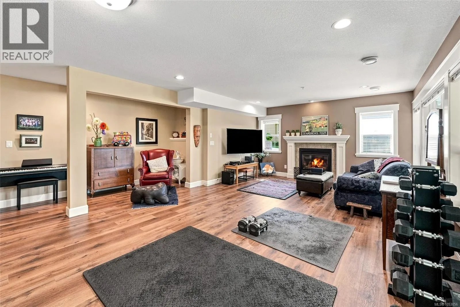 5790 Garnet Pl
