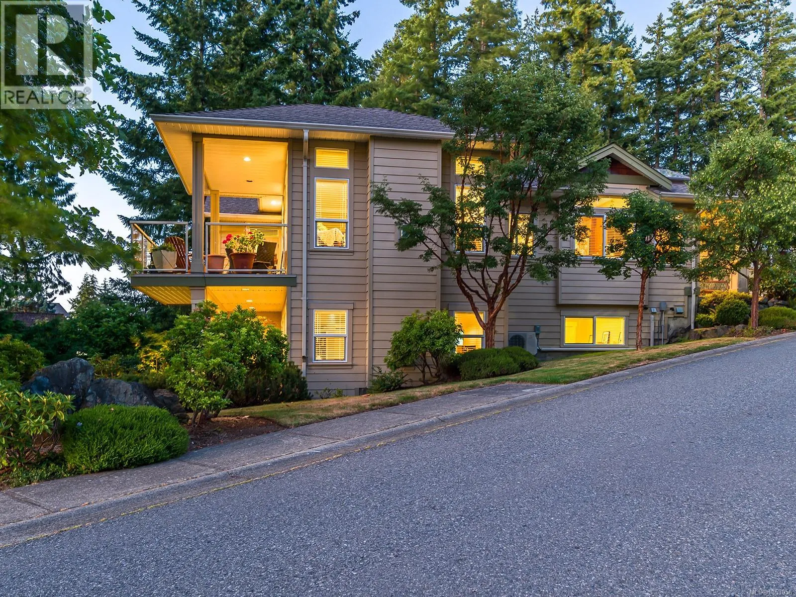 5790 Garnet Pl