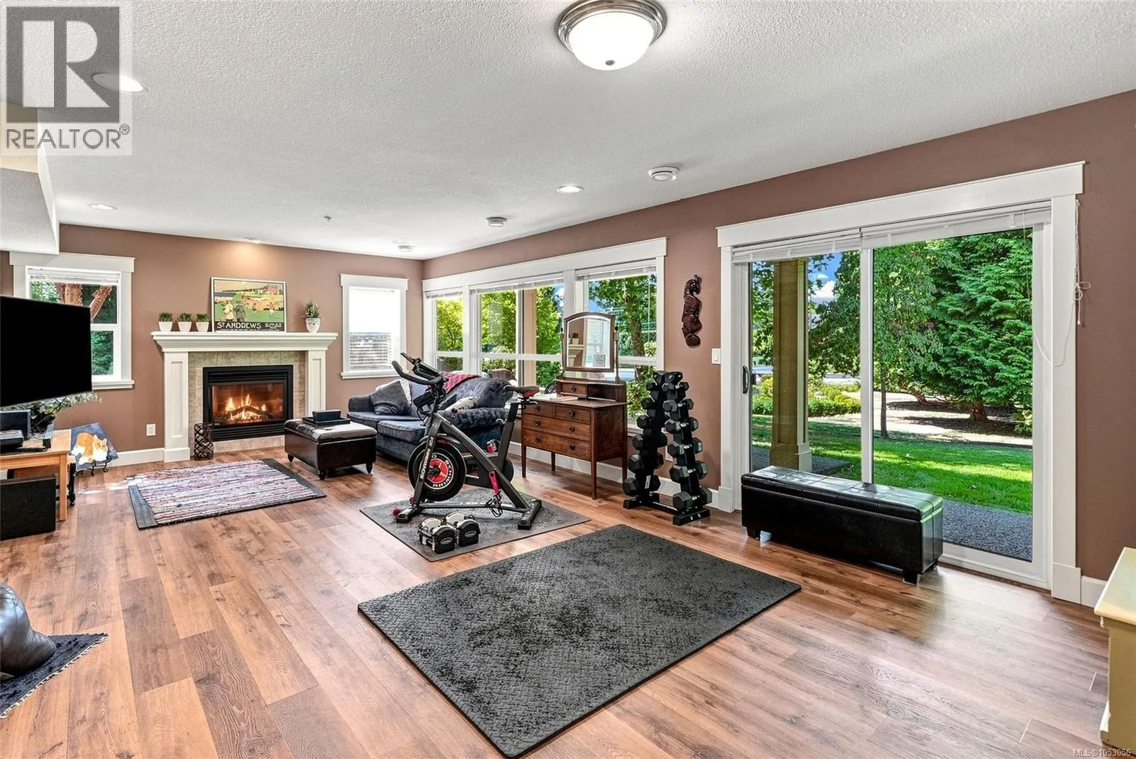 5790 Garnet Pl
