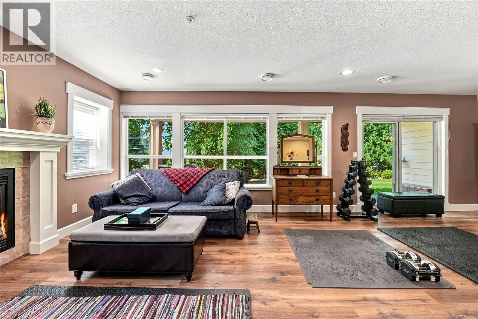 5790 Garnet Pl