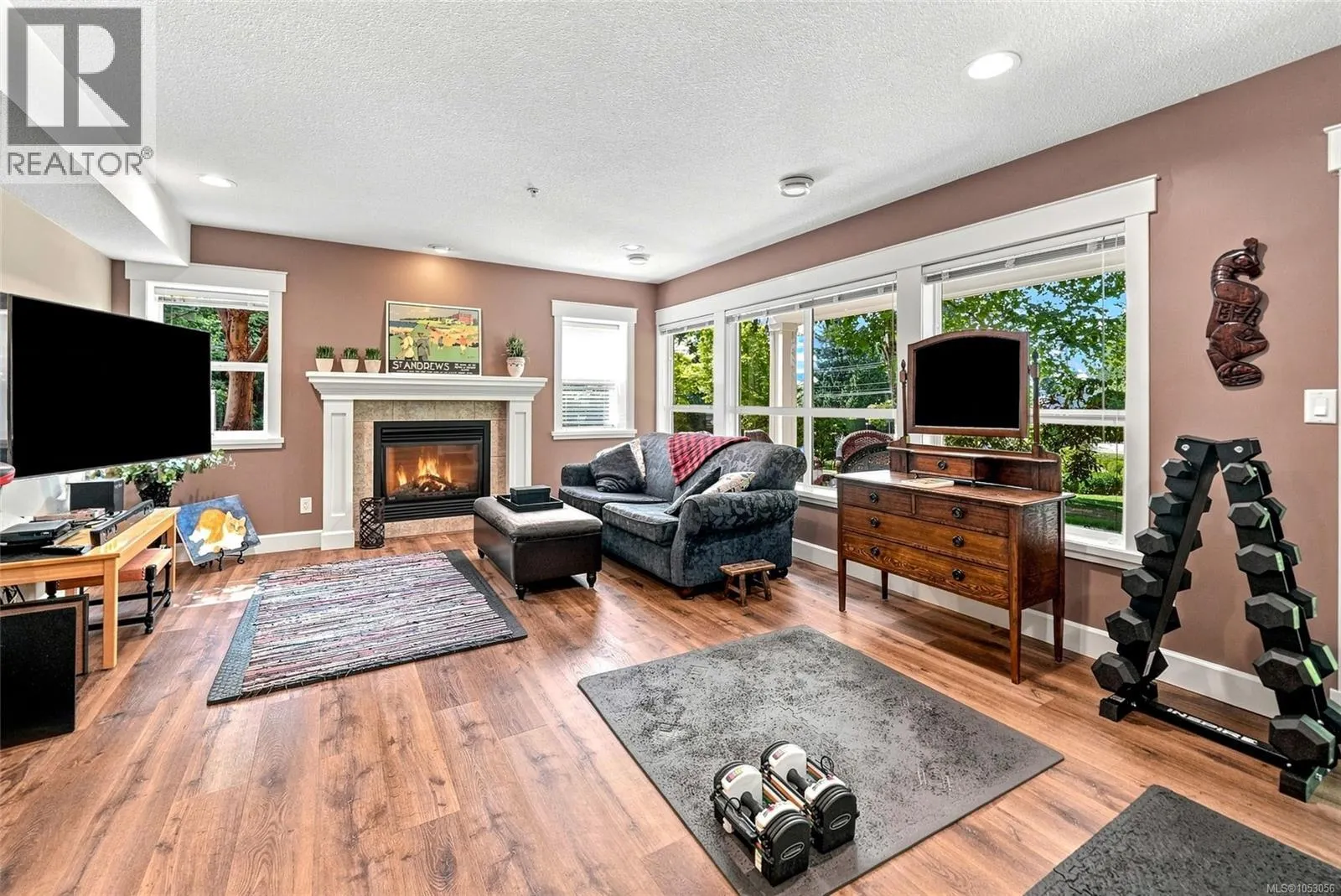 5790 Garnet Pl