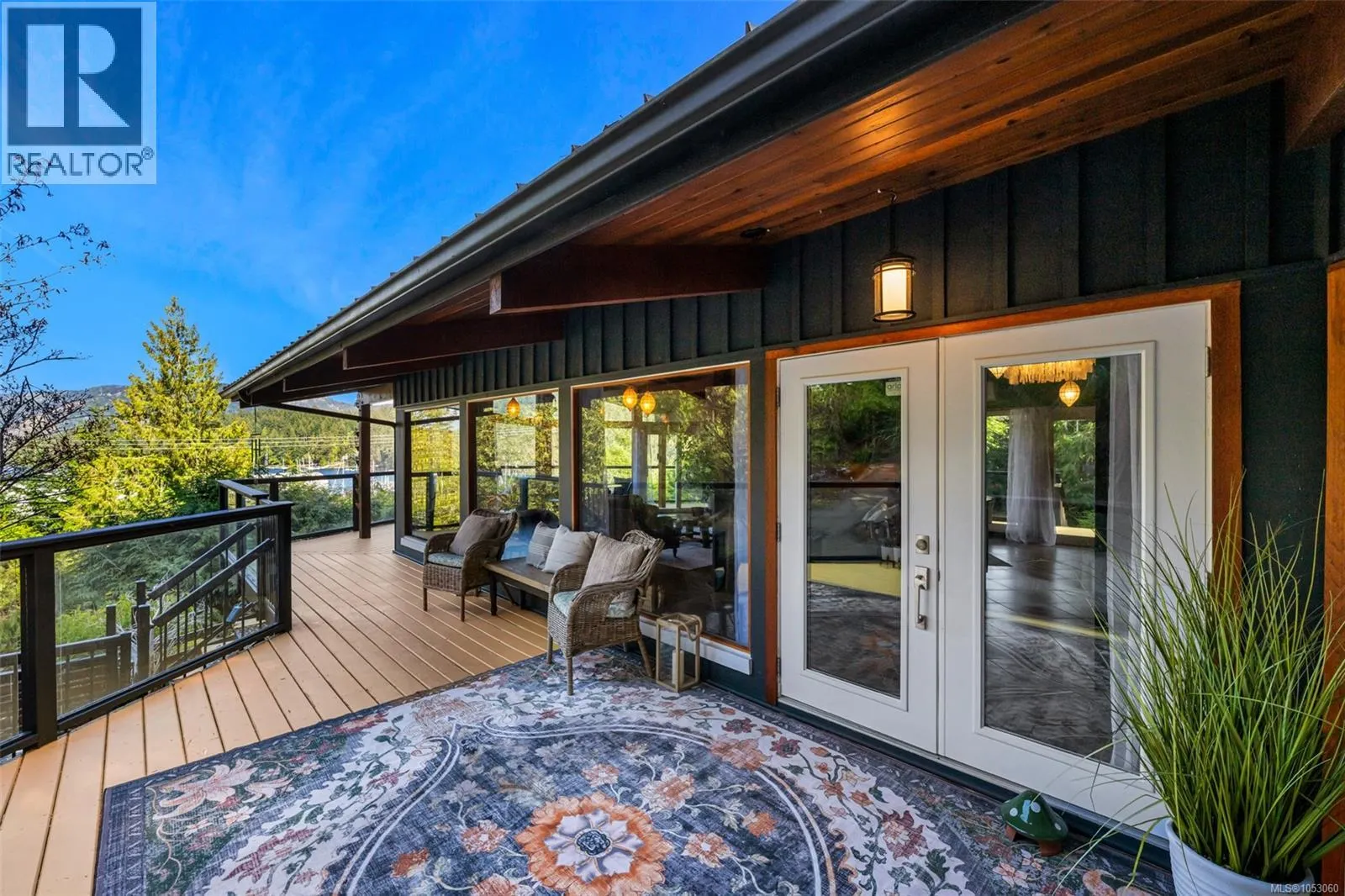 6156 Genoa Bay Rd