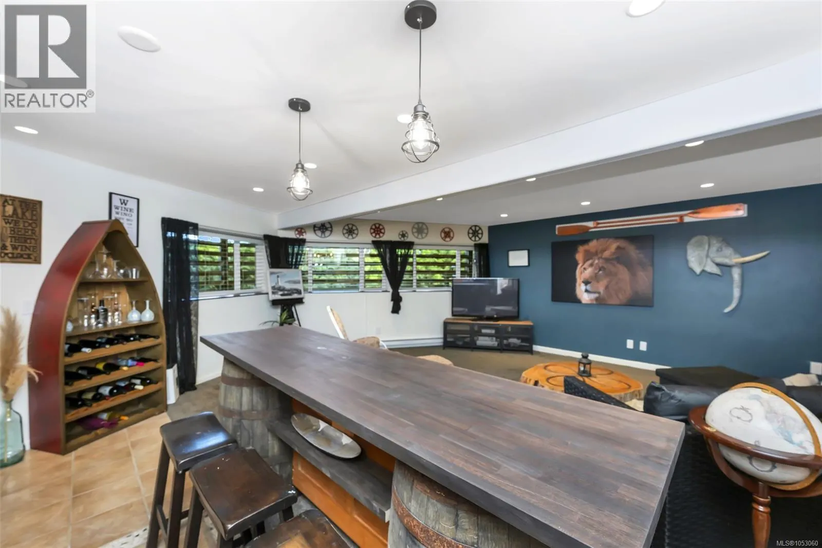 6156 Genoa Bay Rd