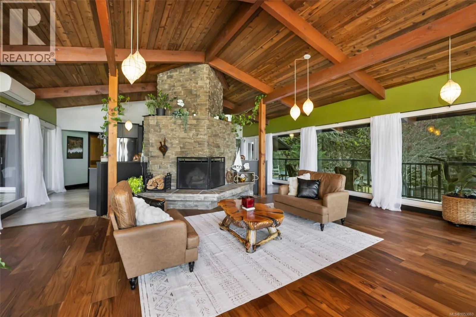6156 Genoa Bay Rd