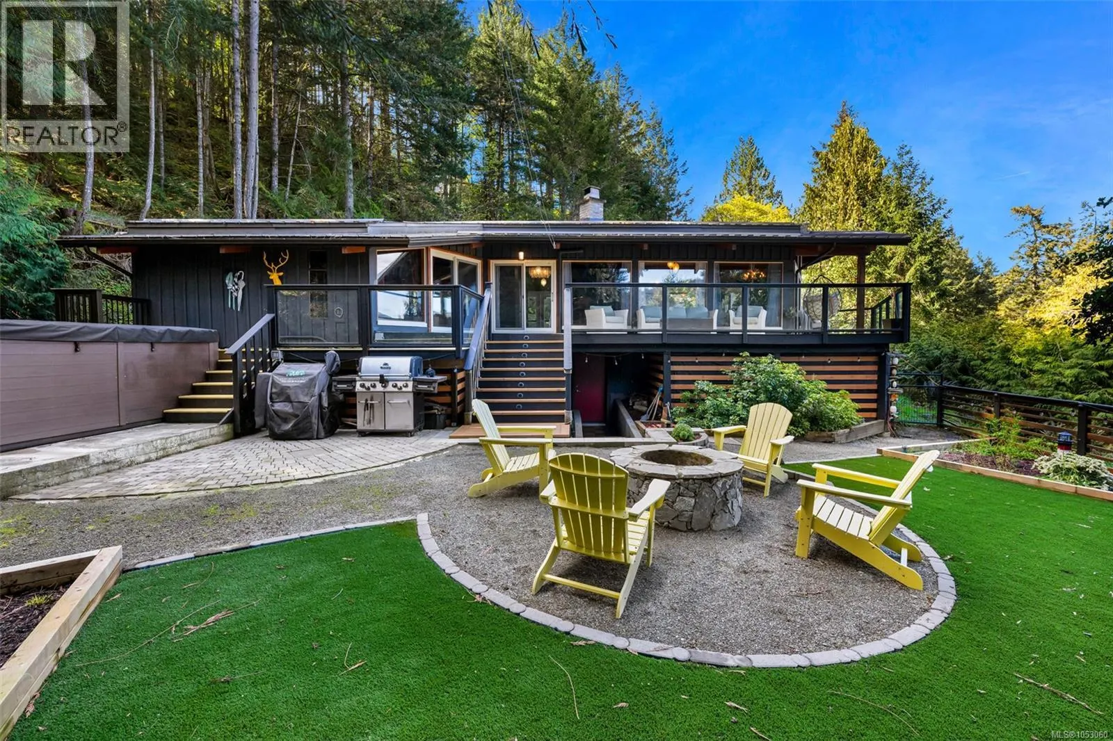 6156 Genoa Bay Rd