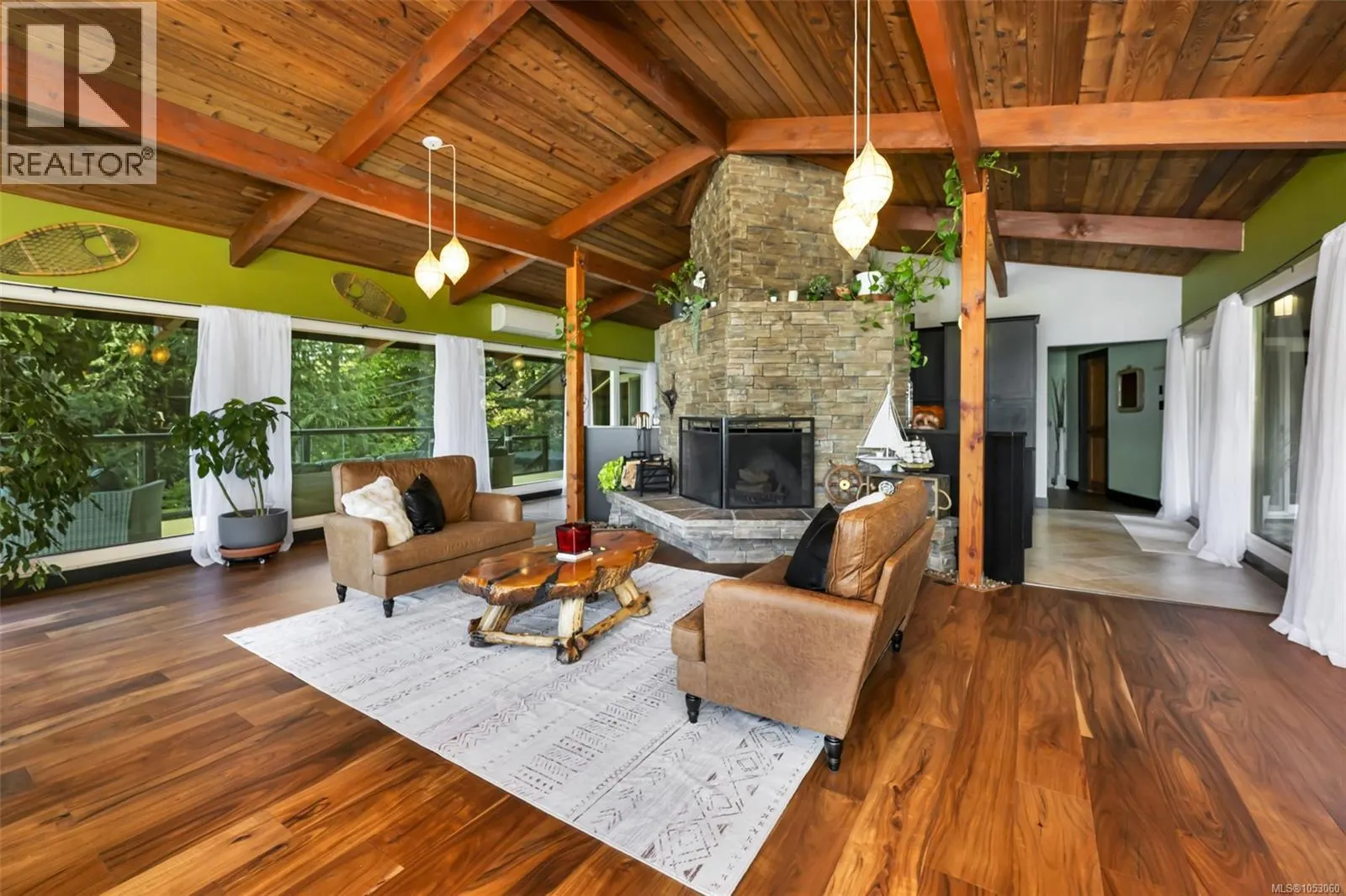 6156 Genoa Bay Rd