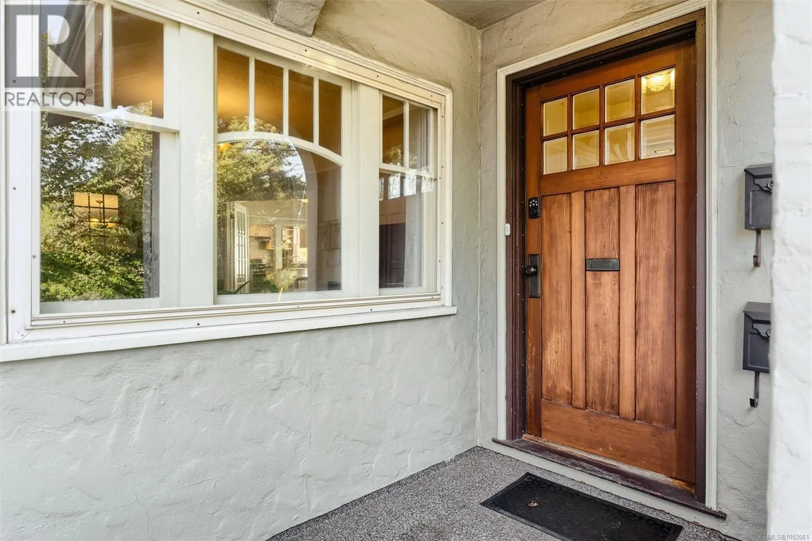 220 Irving Rd