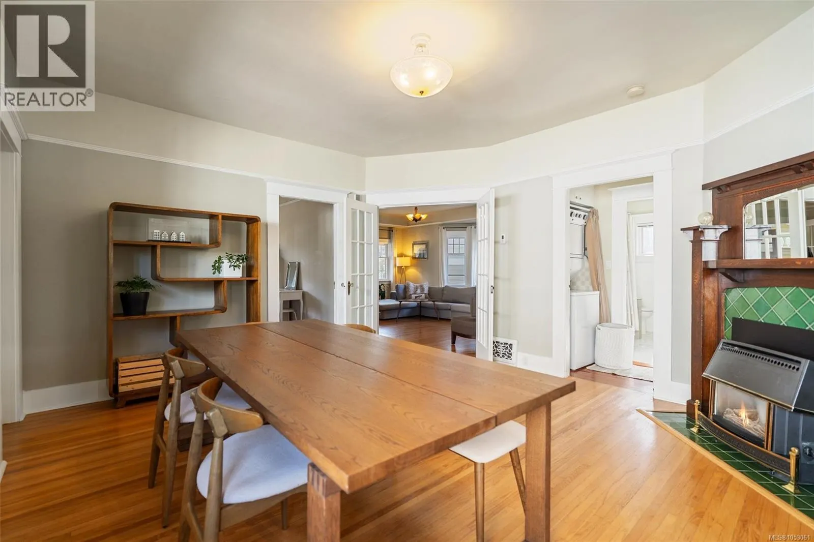 220 Irving Rd