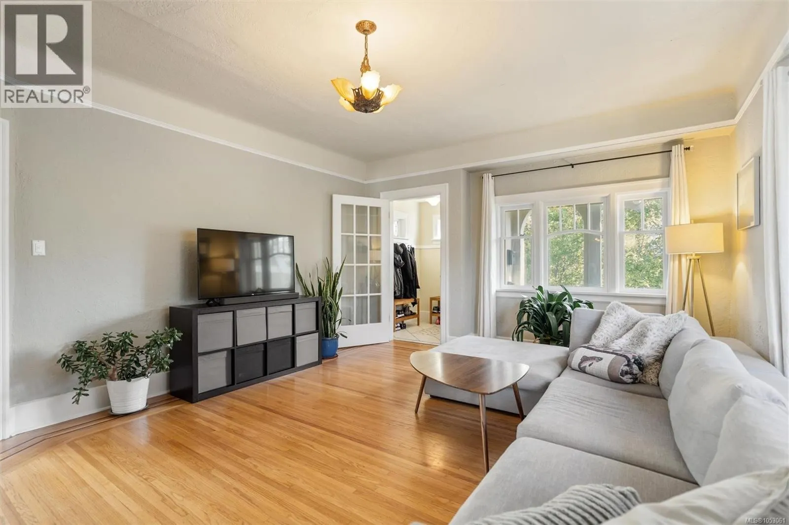 220 Irving Rd