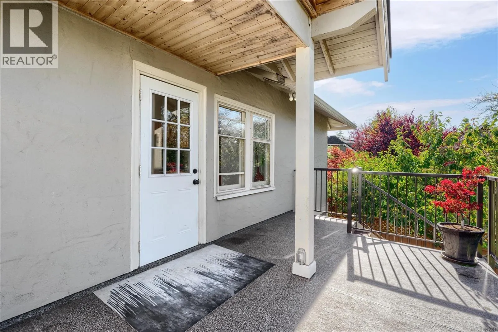 220 Irving Rd