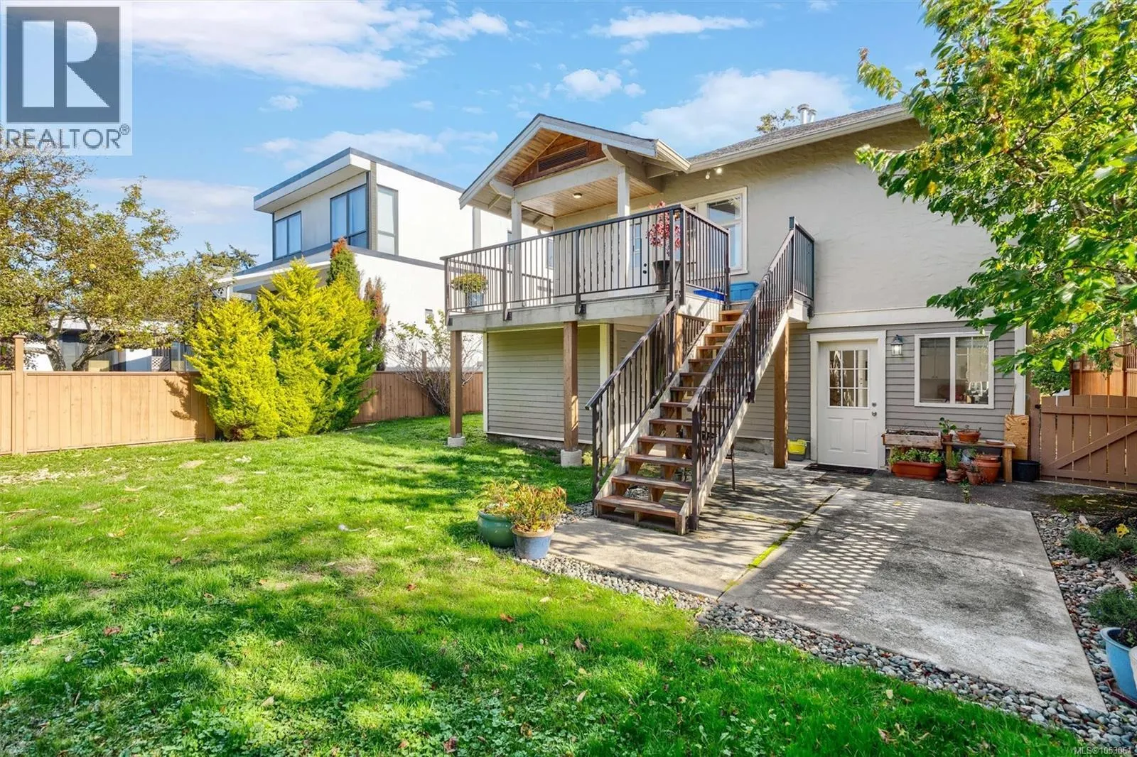 220 Irving Rd
