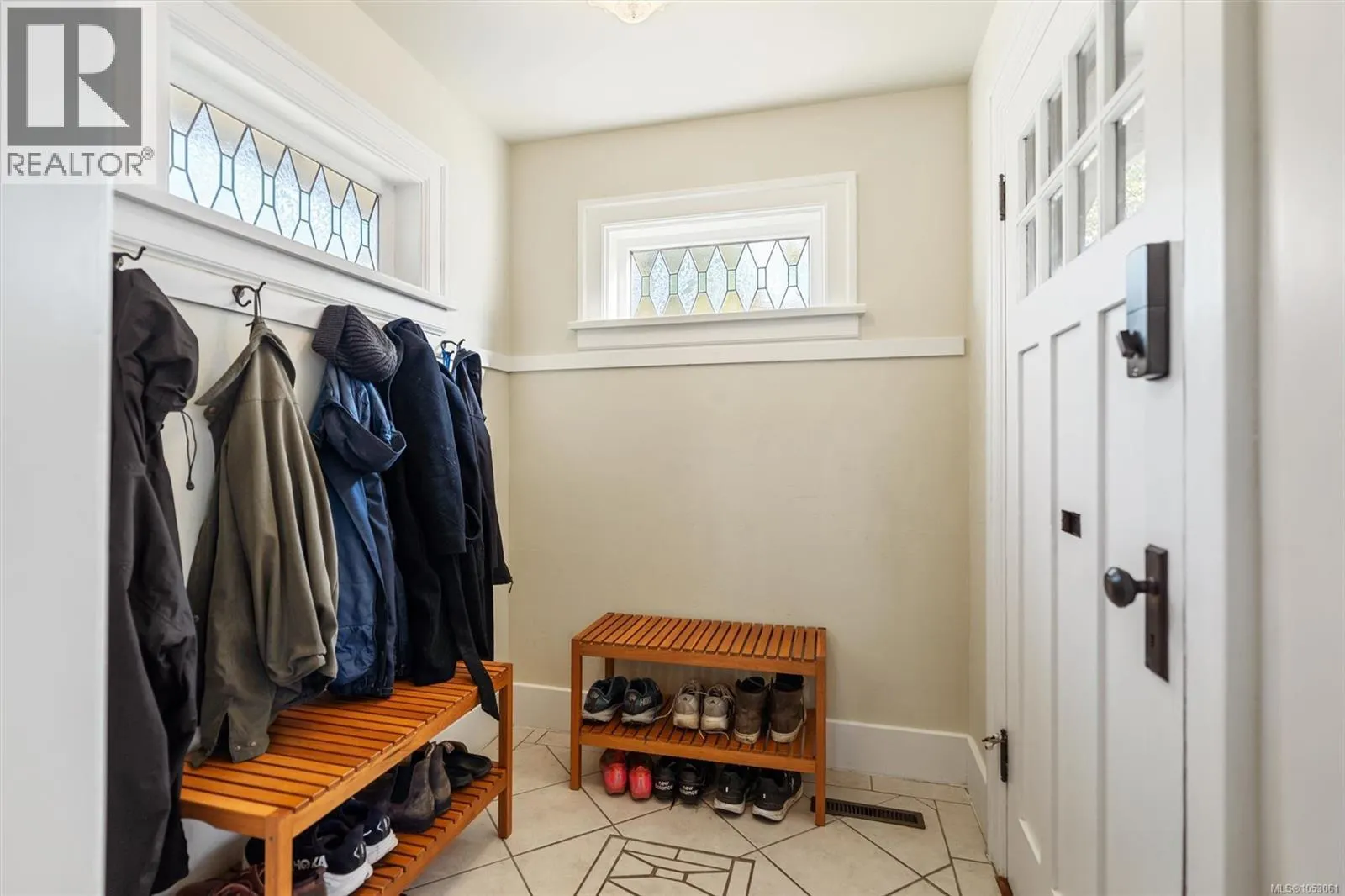 220 Irving Rd