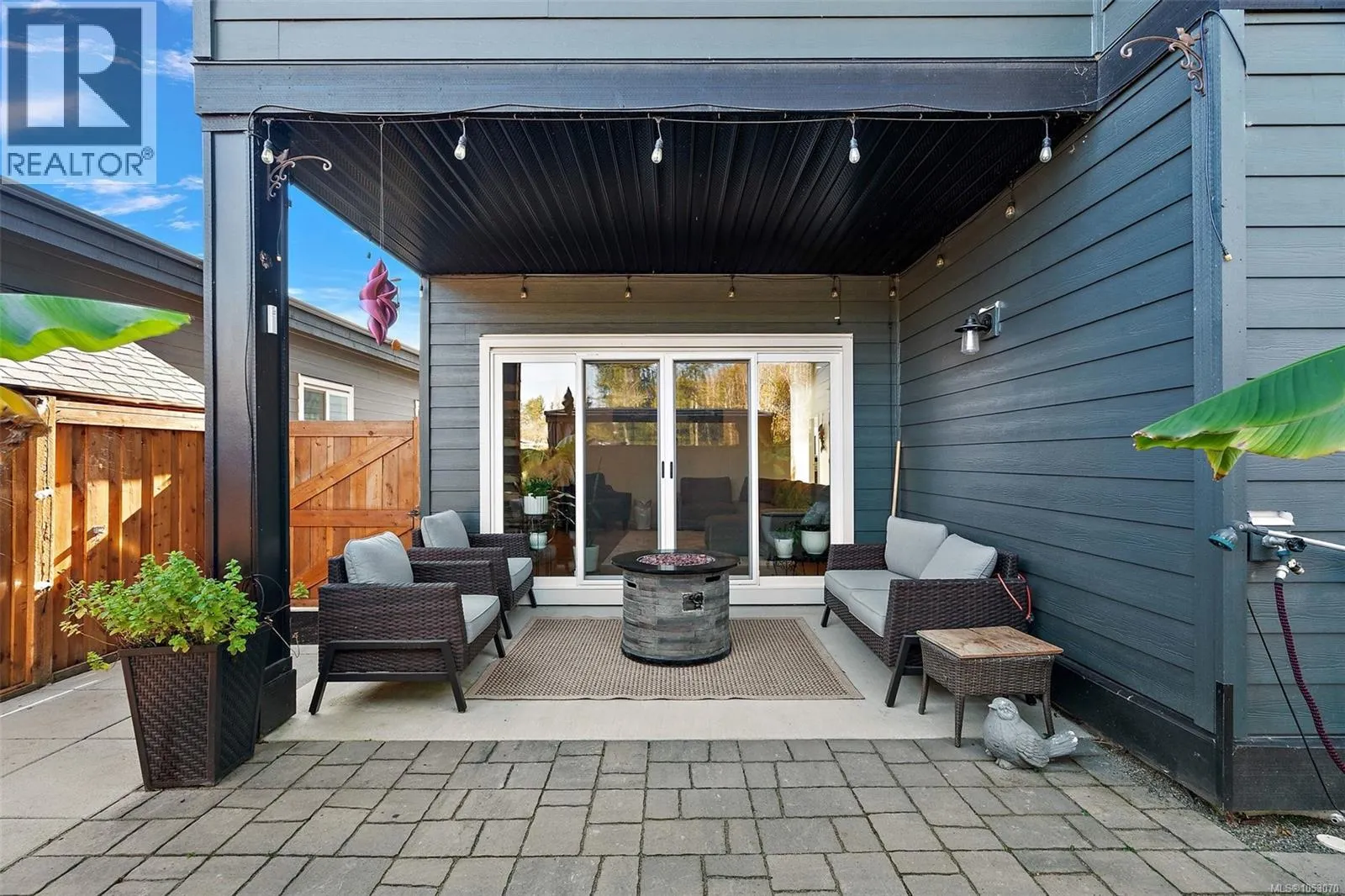 29 Saanich Ridge Dr