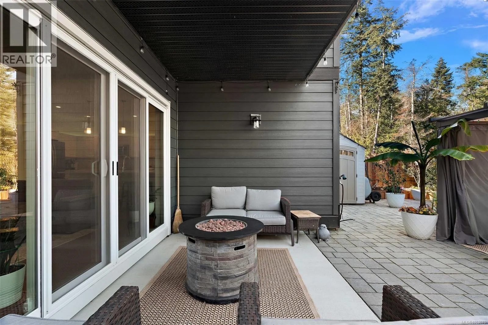 29 Saanich Ridge Dr