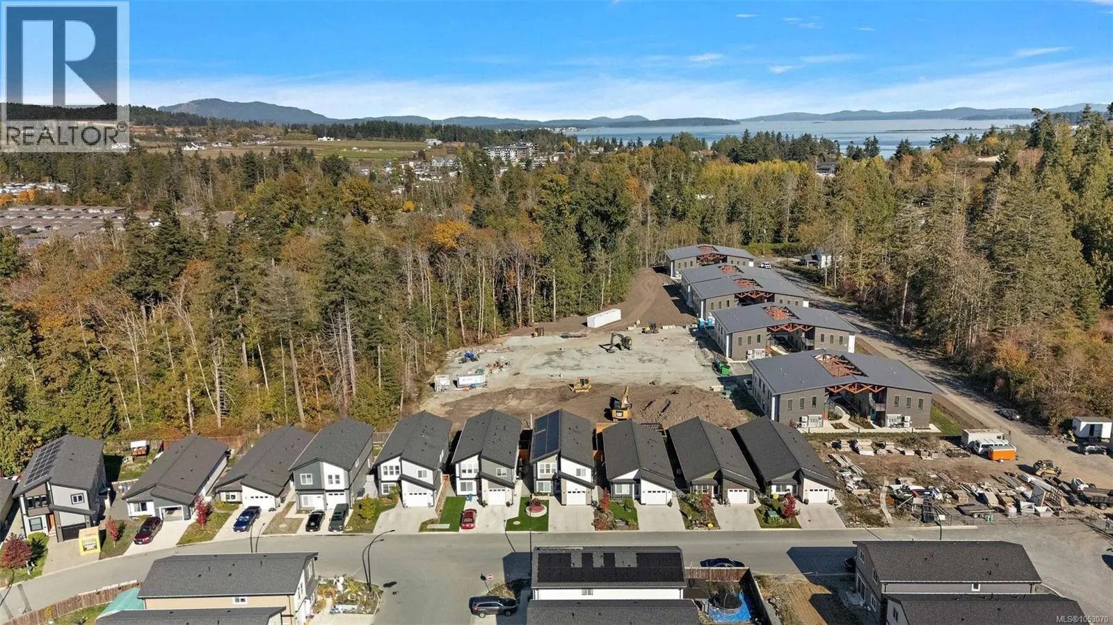 29 Saanich Ridge Dr