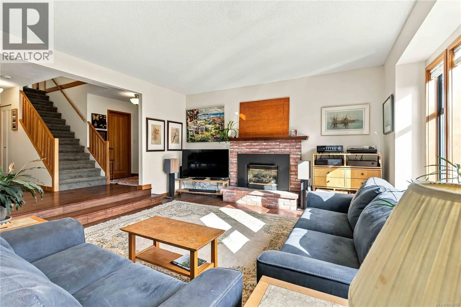 3818 Beachview Pl