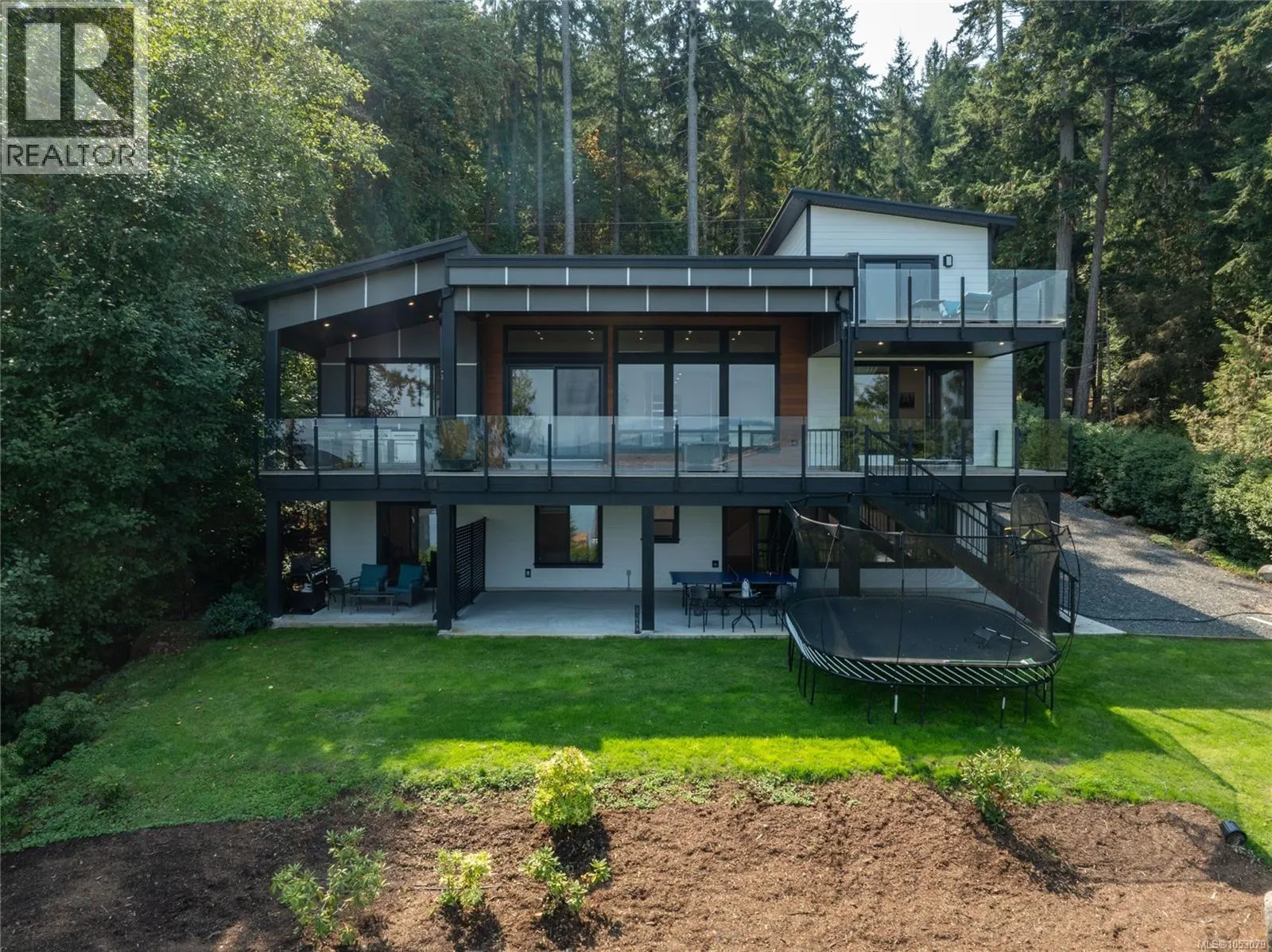 1470 Lands End Rd