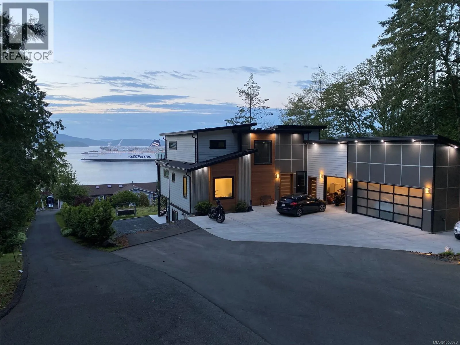 1470 Lands End Rd