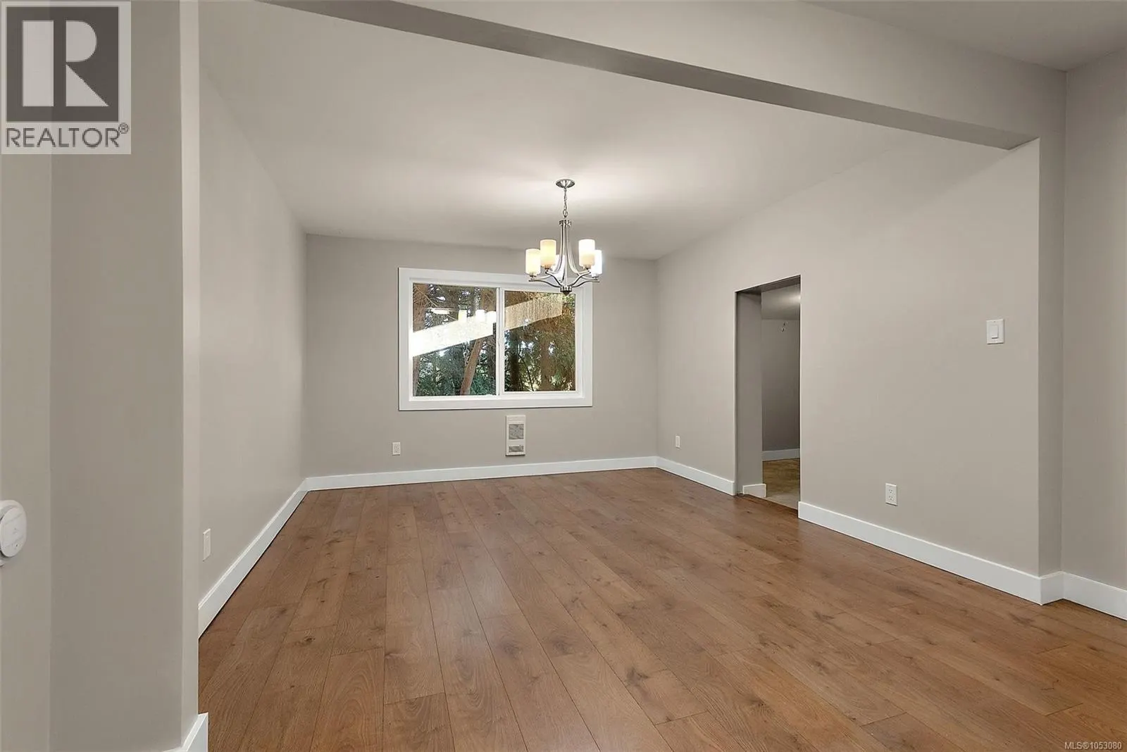 2454 Sooke Rd