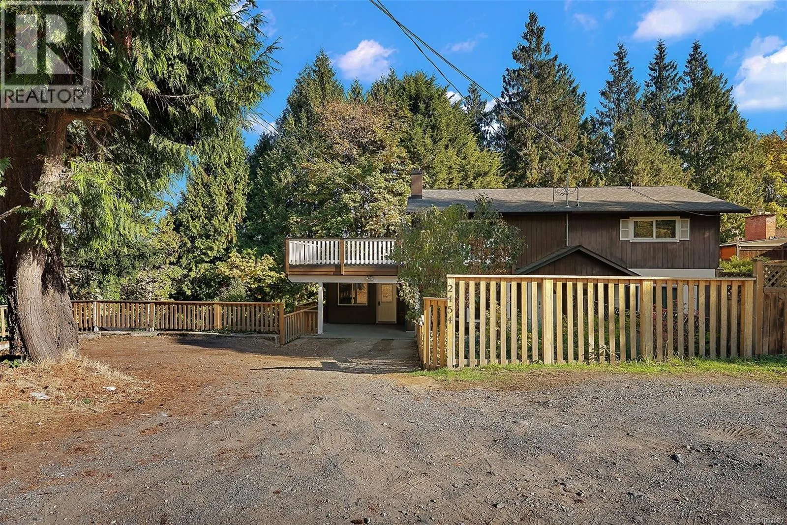 2454 Sooke Rd