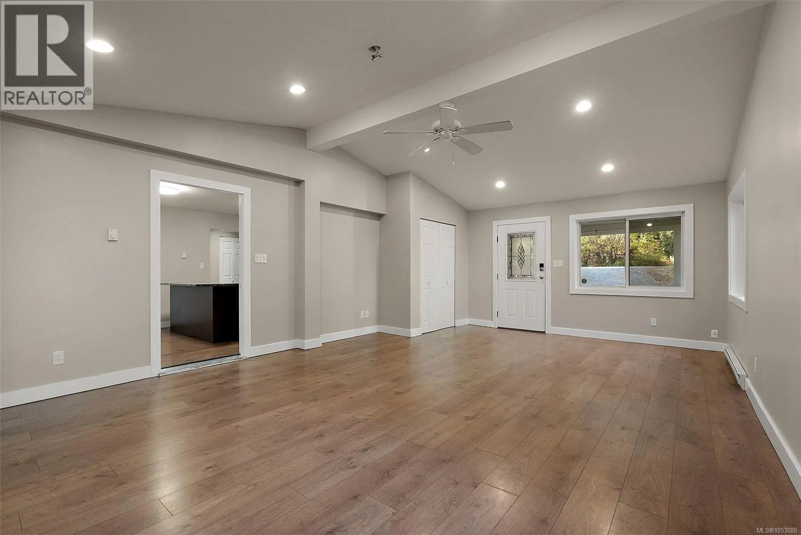 2454 Sooke Rd