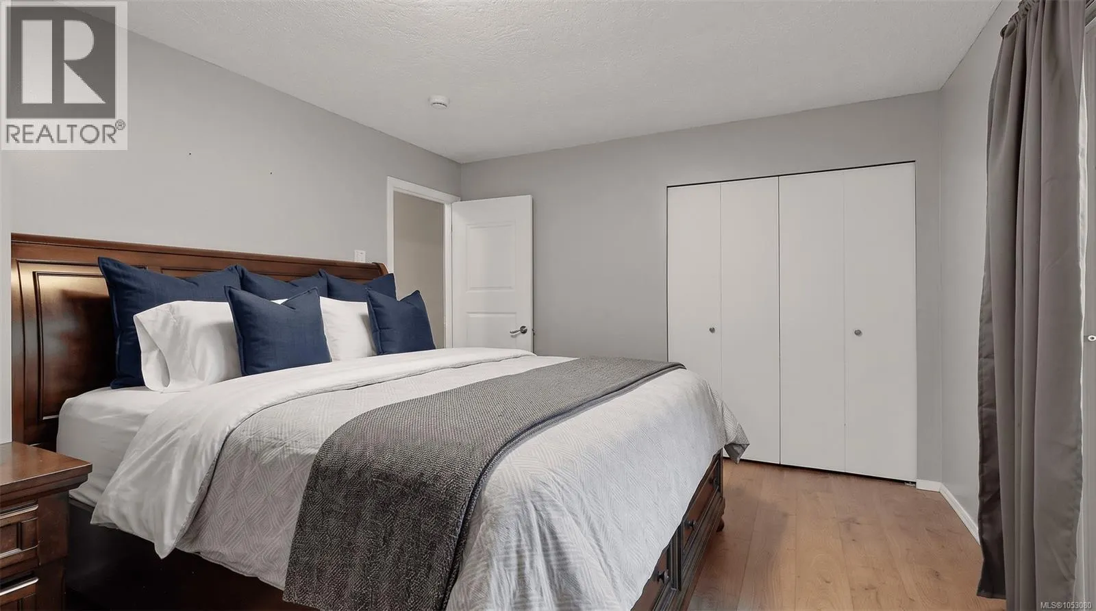 2454 Sooke Rd