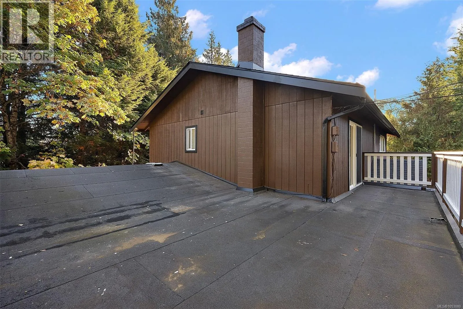 2454 Sooke Rd
