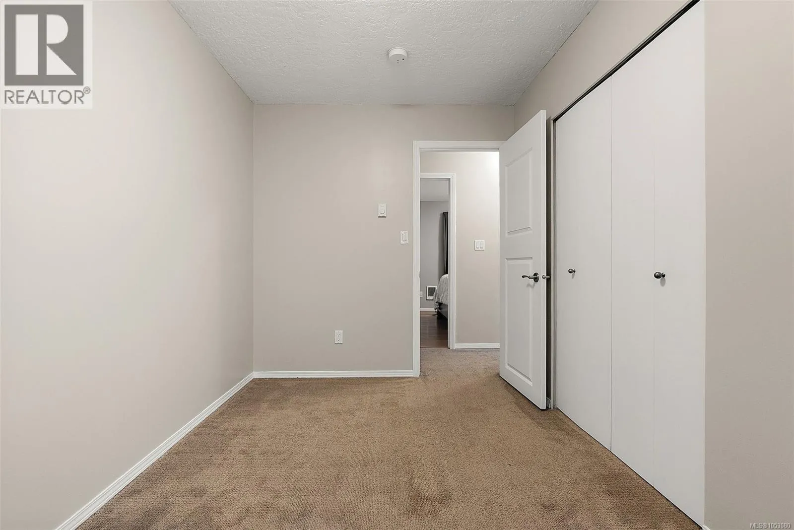 2454 Sooke Rd