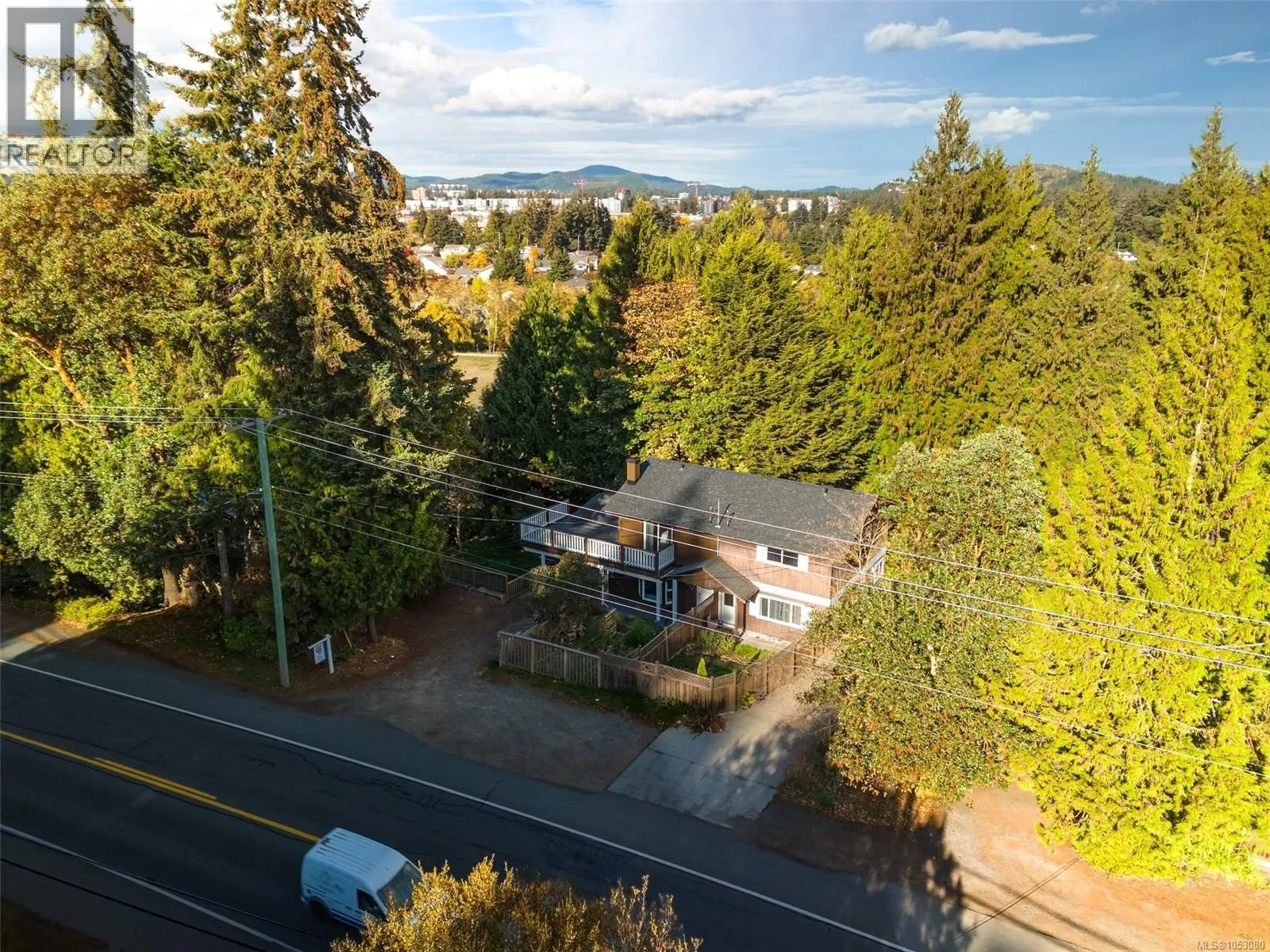 2454 Sooke Rd