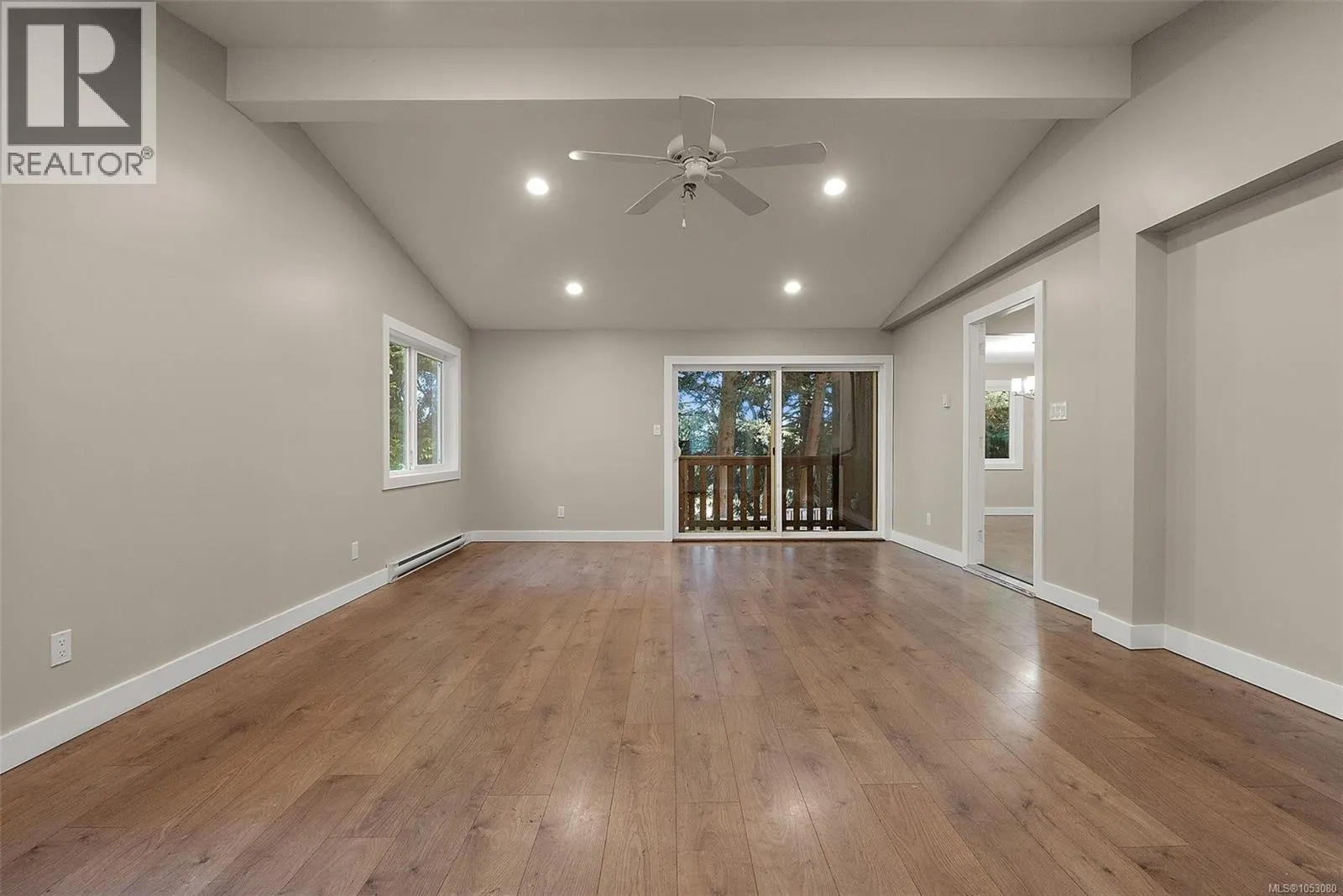 2454 Sooke Rd