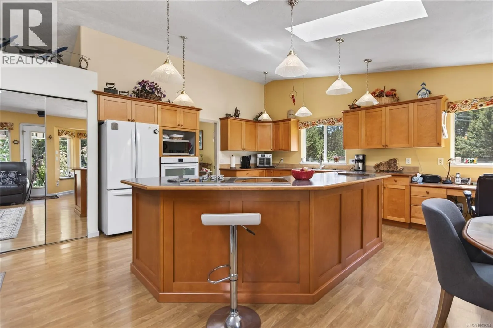 657 Sierra Pines Rd