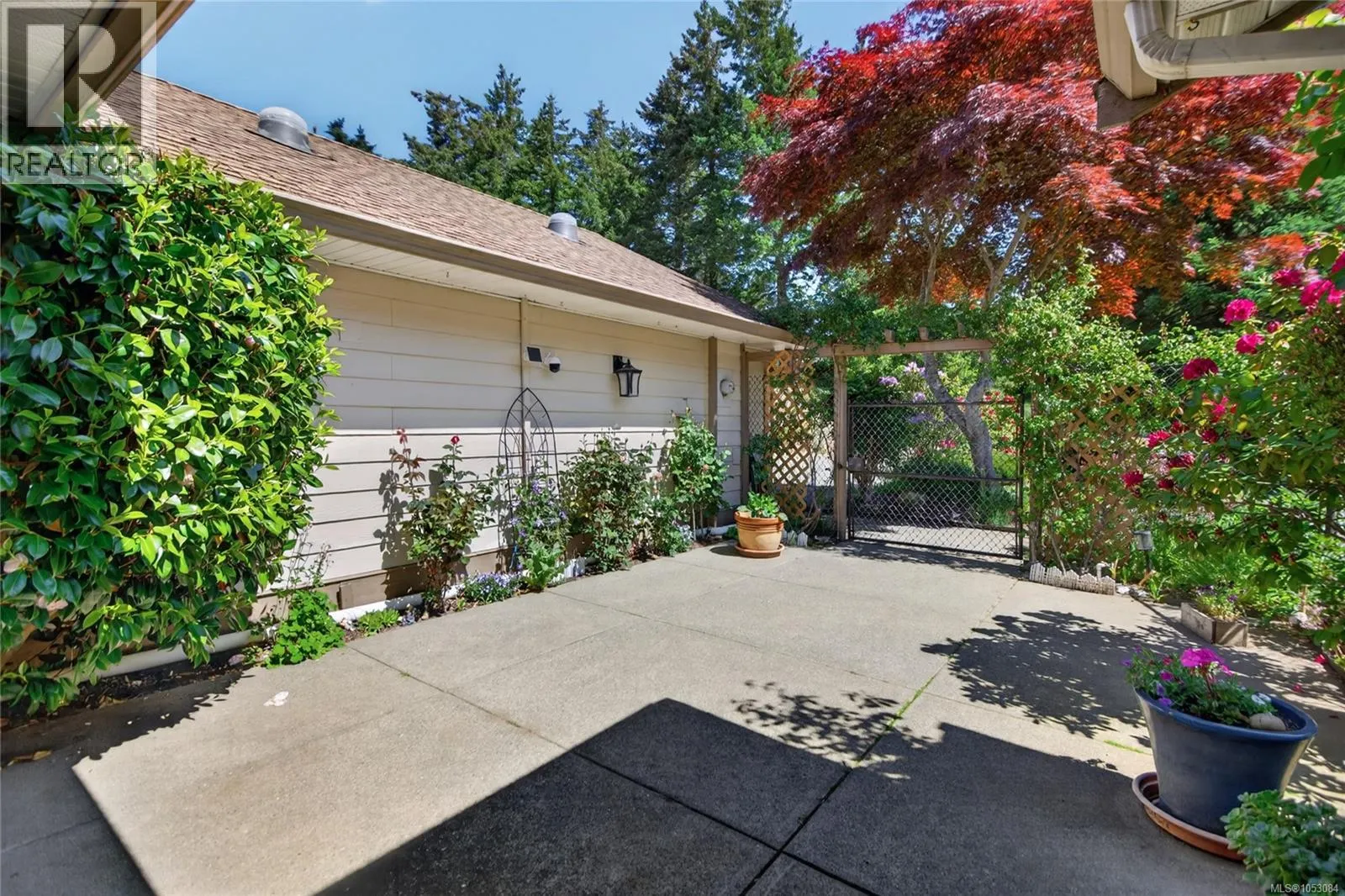 657 Sierra Pines Rd