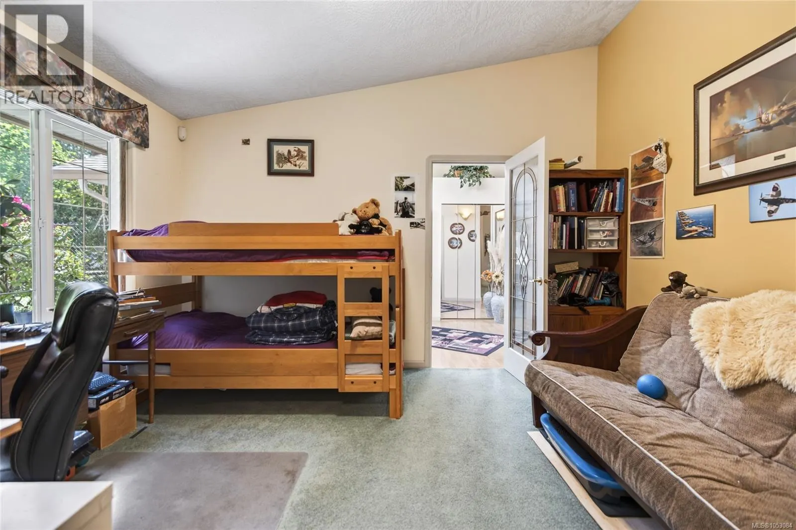 657 Sierra Pines Rd