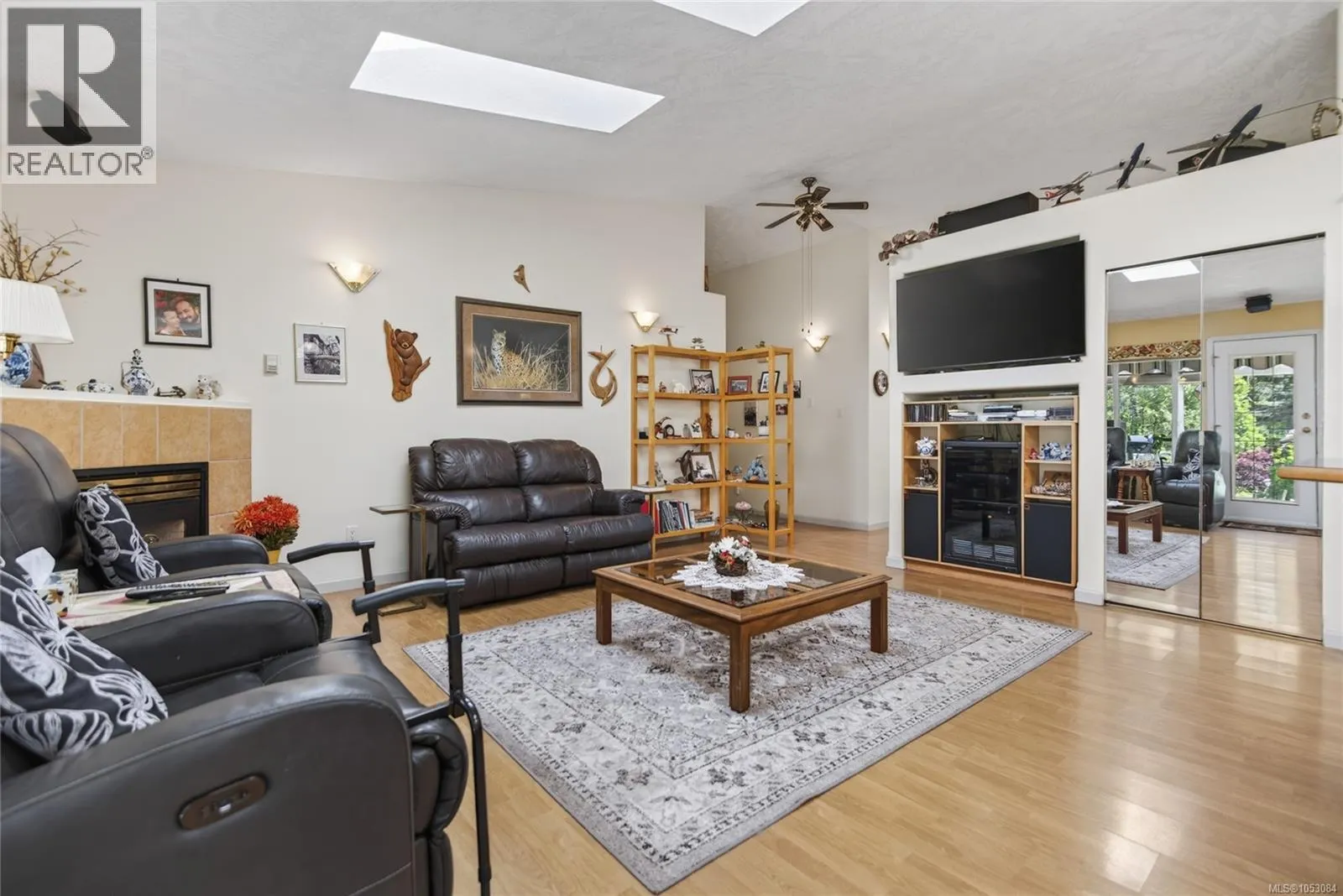 657 Sierra Pines Rd