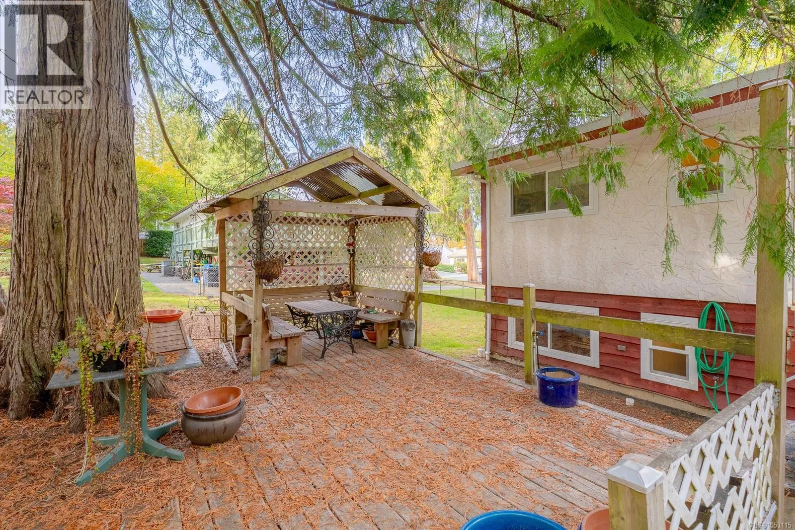 1835 Richardson Rd