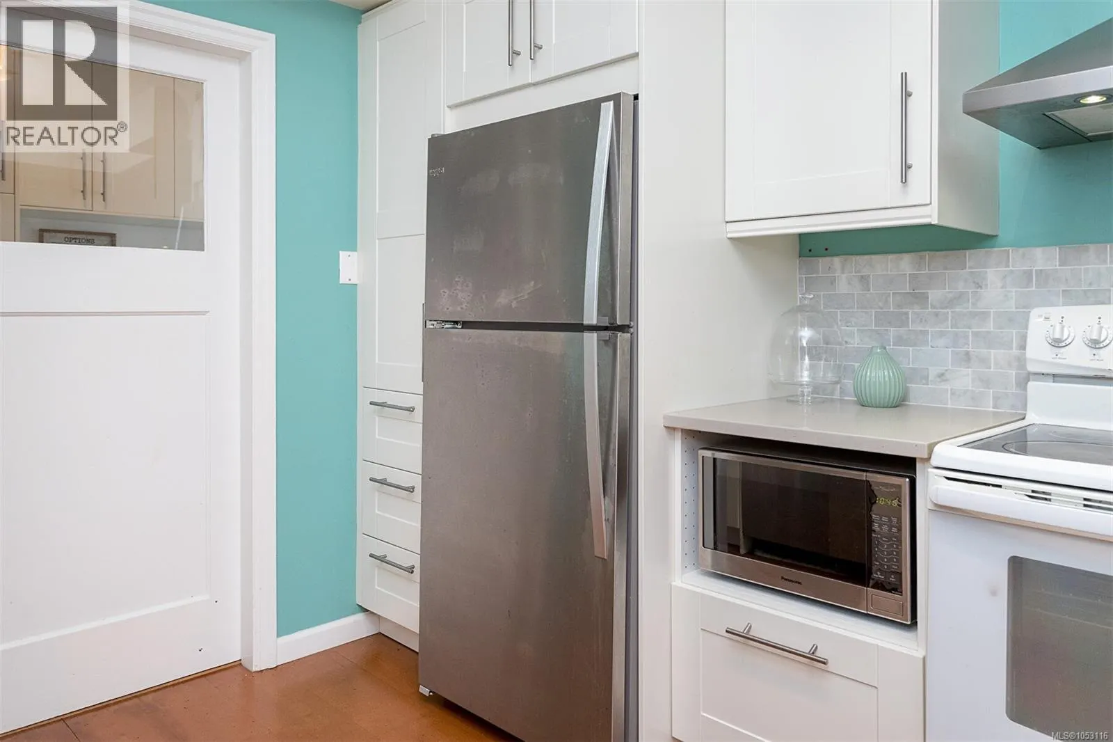 1118 Tolmie Ave