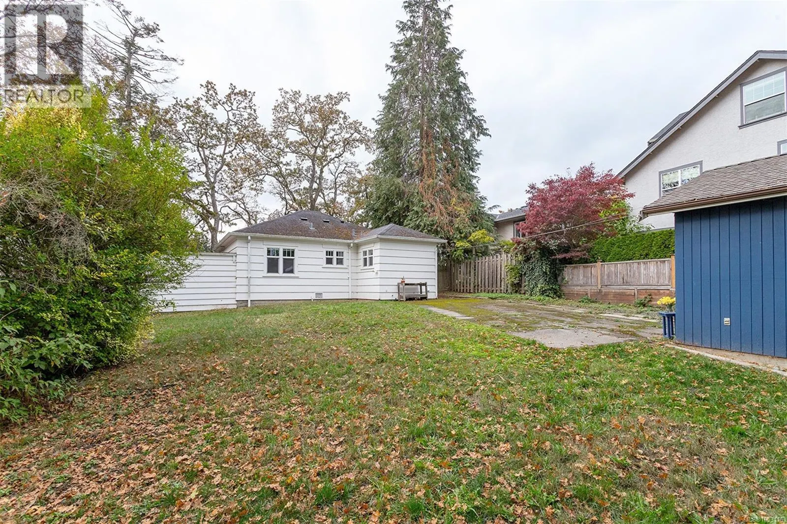 1118 Tolmie Ave