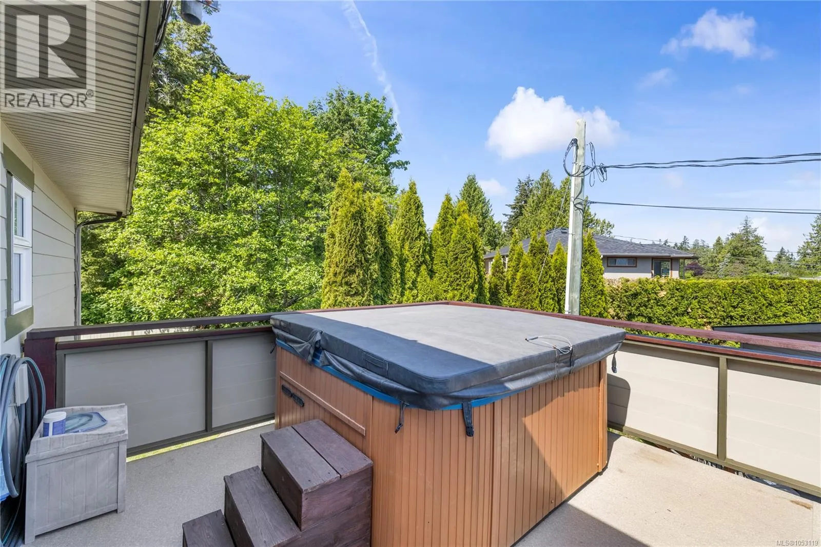 885 Glenhale Cres